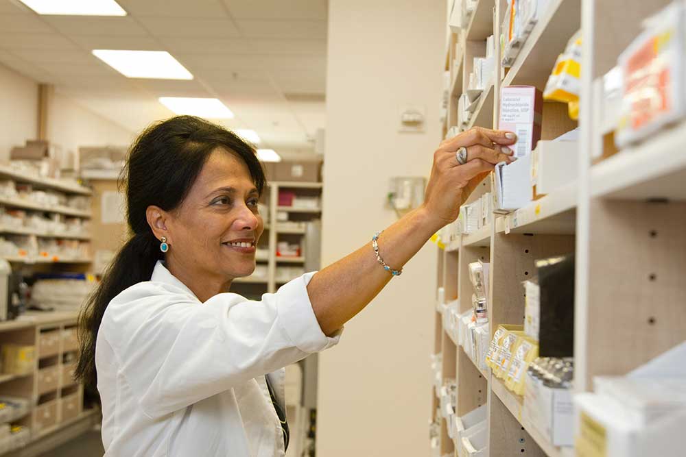 How Much Is The Salary Of Pharmacy Assistant In Canada