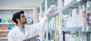 Become_a_pharmacy_assistant